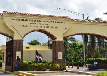 Por tercera vez continúa paro de docencia en la UASD