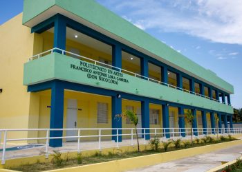 Abinader inaugura Politécnico en Artes en Navarrete para 840 estudiantes