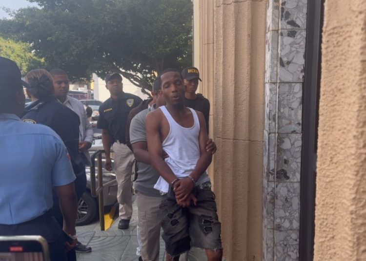 Hombre que asfixió a su hijo en Los Guandules dice actuó por “voluntad de Dios”