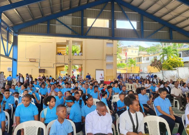 Distrito Educativo 14-04 de Samaná inicia con éxito el año escolar 2025–2026