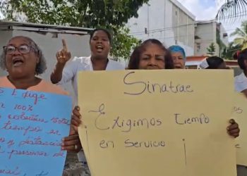 En La Romana, enfermeras de distintos hospitales vuelven a las calles tras paro nacional de 24 horas