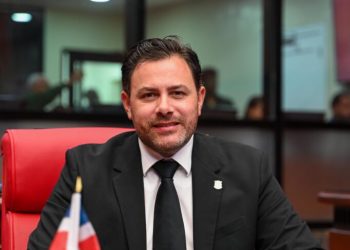 Senador Ortiz se reúne con presidente Abinader para impulsar obras claves en Ocoa