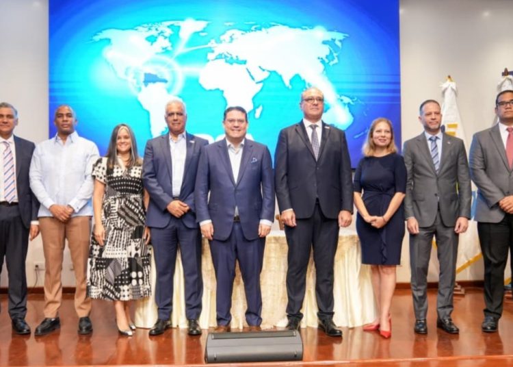 DGA y HIT anuncian horario extendido en Puerto Río Haina