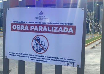 Clausuran establecimiento comercial de capital chino Decoplax en Santiago