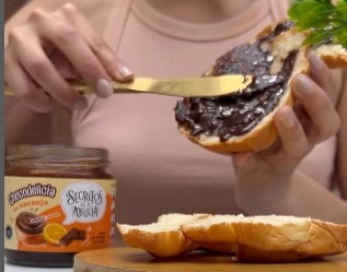 Mini croissants gourmet con Chocodelicia y fresas