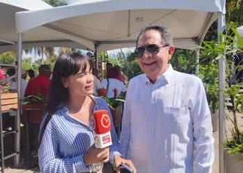 Milcíades Franjul destaca importancia de remozamiento Playa Linda en Nizao