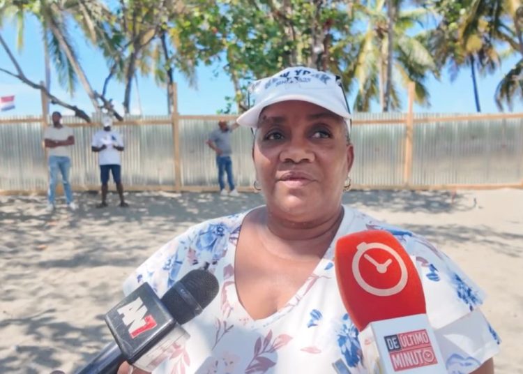 Trabajadora de Playa Linda respalda proyecto turístico y confía en apoyo del Gobierno
