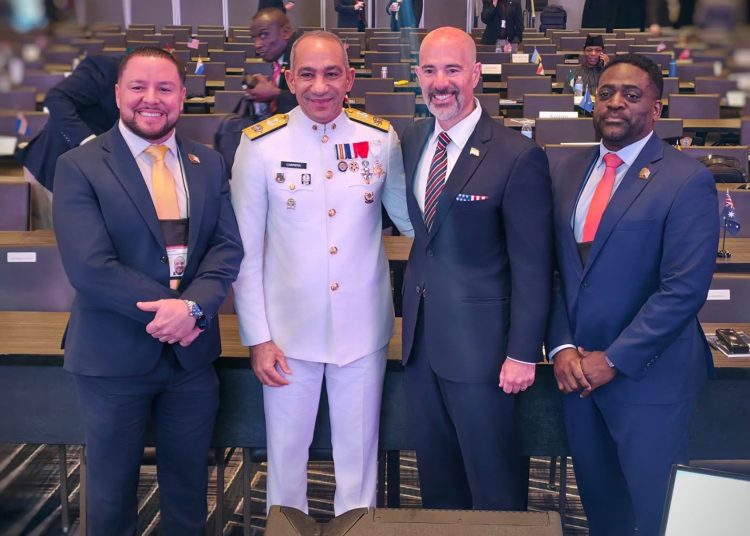 Jefe de la DEA y Presidente de la DNCD Reafirman Alianza Estratégica Contra el Narcotráfico en el Caribe