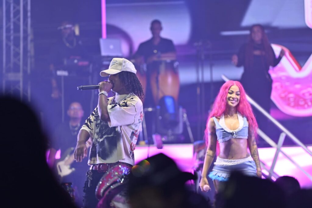 Yailin La Más Viral puso a vibrar la Gran Arena del Cibao | 2 | Yailin La Más Viral puso a vibrar la Gran Arena del Cibao - Noticias de hoy en República Dominicana | De Último Minuto