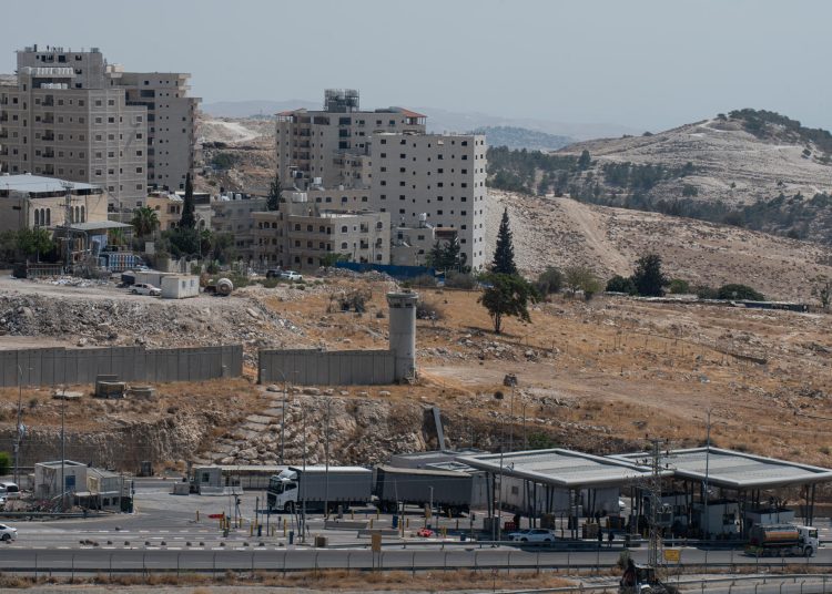 Israel aprueba el polémico plan de construcción de asentamientos junto a Jerusalén