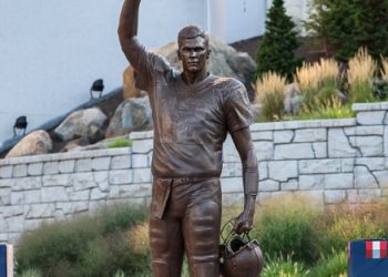 Brady afirma que su estatua no se trata de un jugador, sino de la grandeza de los Patriots