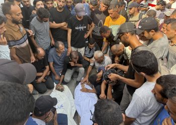 Israel mata a 95 gazatíes y hiere a más de 300 desde el viernes