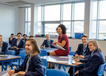 El español supera al francés como idioma preferido de los estudiantes británicos