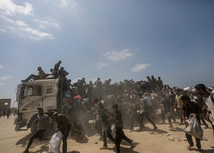 Israel: en última semana ingresaron 270 camiones al día en Gaza, frente a 600 necesarios