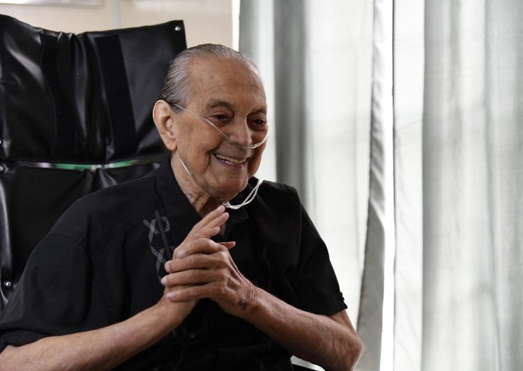 Fallece dramaturgo Franklin Domínguez