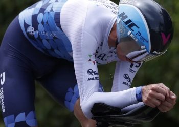 Chris Froome hospitalizado en Francia tras ser atropellado mientras entrenaba