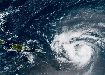 INDOMET mantiene avisos meteorológicos pese al alejamiento del huracán Erin