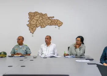 Gobierno promoverá transporte escolar en colegios privados para descongestionar el DN