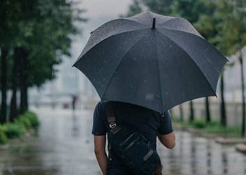 Huracán Erín está distante del área de pronóstico, pero sus remanentes nubosos continuarán generando aguaceros moderados