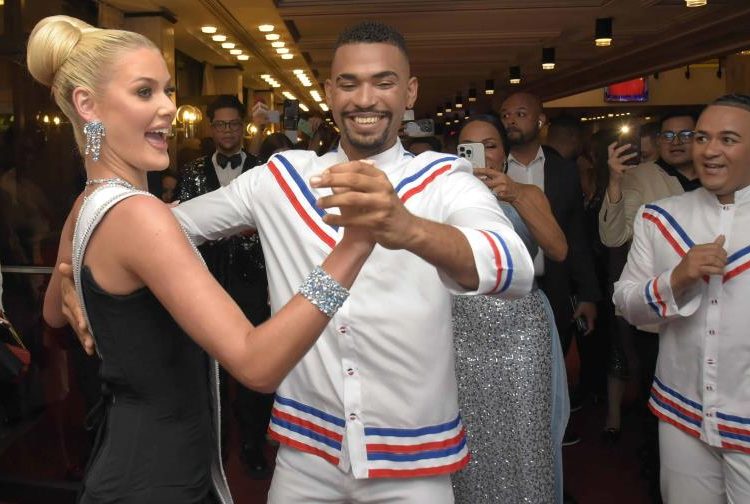 Miss Universo 2024 Victoria Kjaer llega al Miss RD Universo 2025