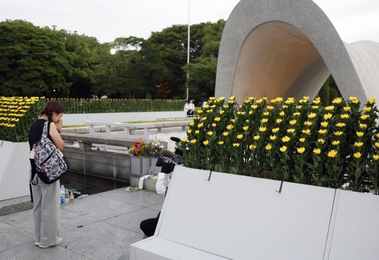 Hiroshima conmemora 80 años del bombardeo atómico ensombrecida por los conflictos globales