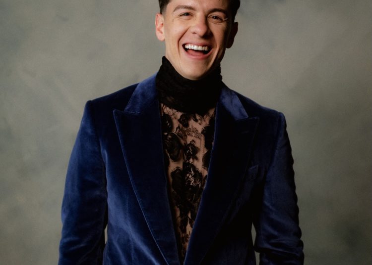 Guaynaa lanza con Farruko versión-homenaje de “Hasta el sol de hoy” y anuncia show en Puerto Rico