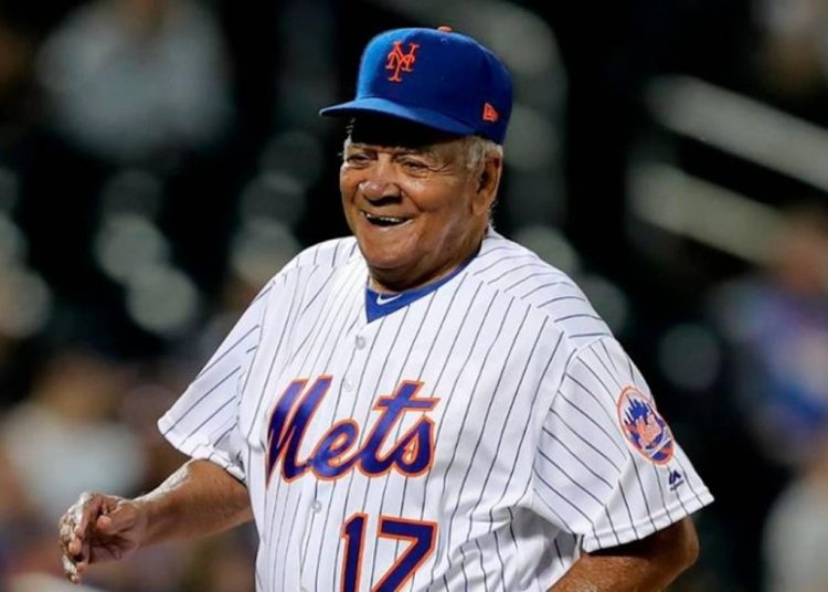 Presidente Abinader promulga ley que declara el 23 de septiembre de cada año “Día Nacional del Pelotero” en honor a Osvaldo Virgil