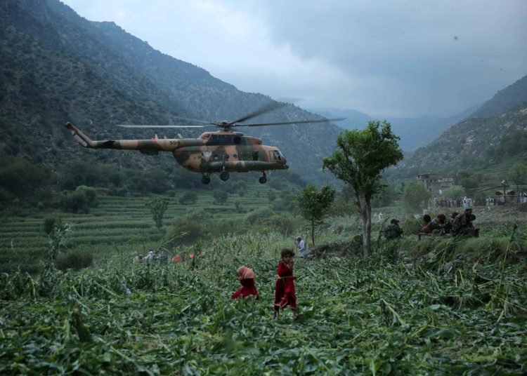 Más de 1.100 muertos y 3.200 heridos por el terremoto en Afganistán, según la Media Luna Roja