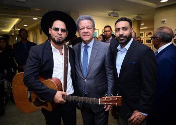 R.I.O.Z. canta en Rockefeller Center en exclusivo coctel