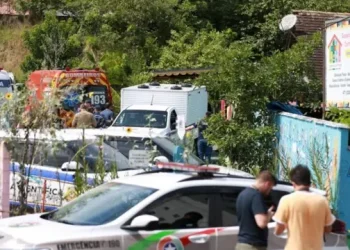 Al menos dos alumnos mueren y tres más resultan heridos en ataque a una escuela en Brasil