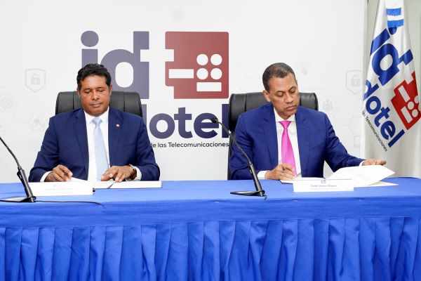 INDOTEL e Internet Society firman convenio promoverá acceso a conectividad e inclusión digital en el país | 4 | INDOTEL e Internet Society firman convenio promoverá acceso a conectividad e inclusión digital en el país - Noticias de hoy en República Dominicana | De Último Minuto