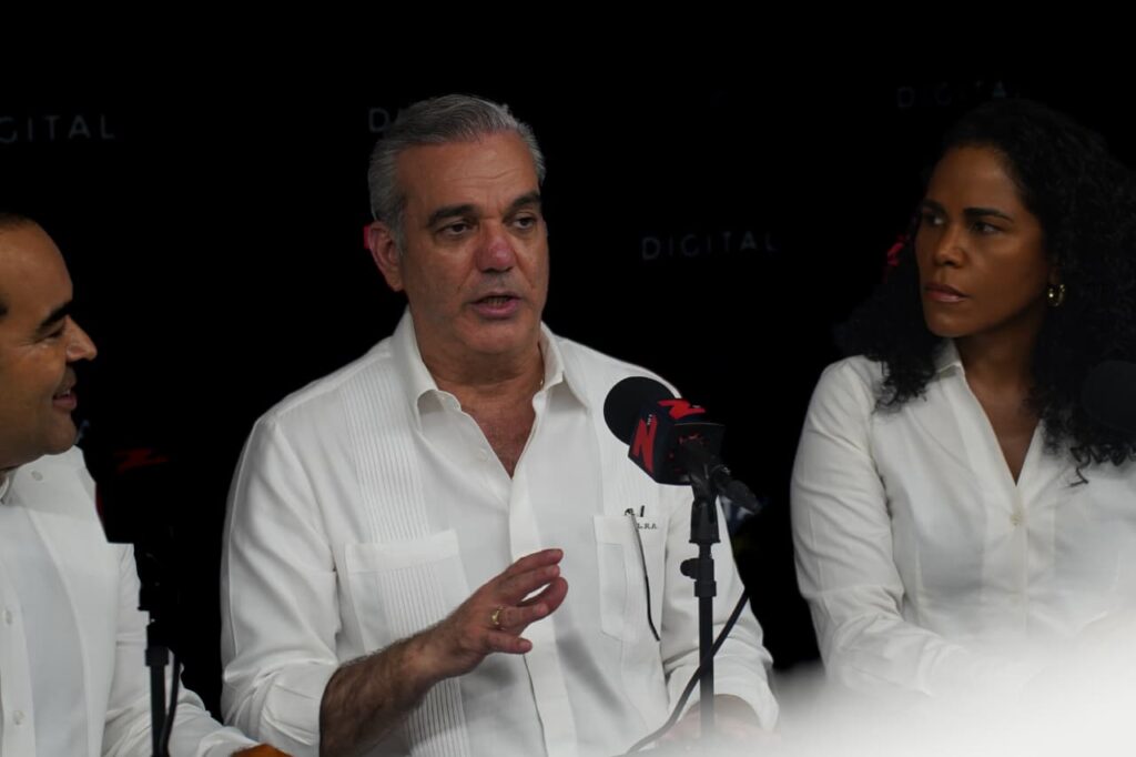 Abinader califica como un éxito prueba del Metro en Los Alcarrizos; reitera apertura en febrero de 2026 - Noticias de hoy en República Dominicana | De Último Minuto