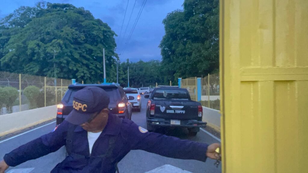 Trasladan a la exdiputada Rosa Amalia Pilarte al centro Rafey Mujeres en Santiago | 4 | Trasladan a la exdiputada Rosa Amalia Pilarte al centro Rafey Mujeres en Santiago - Noticias de hoy en República Dominicana | De Último Minuto