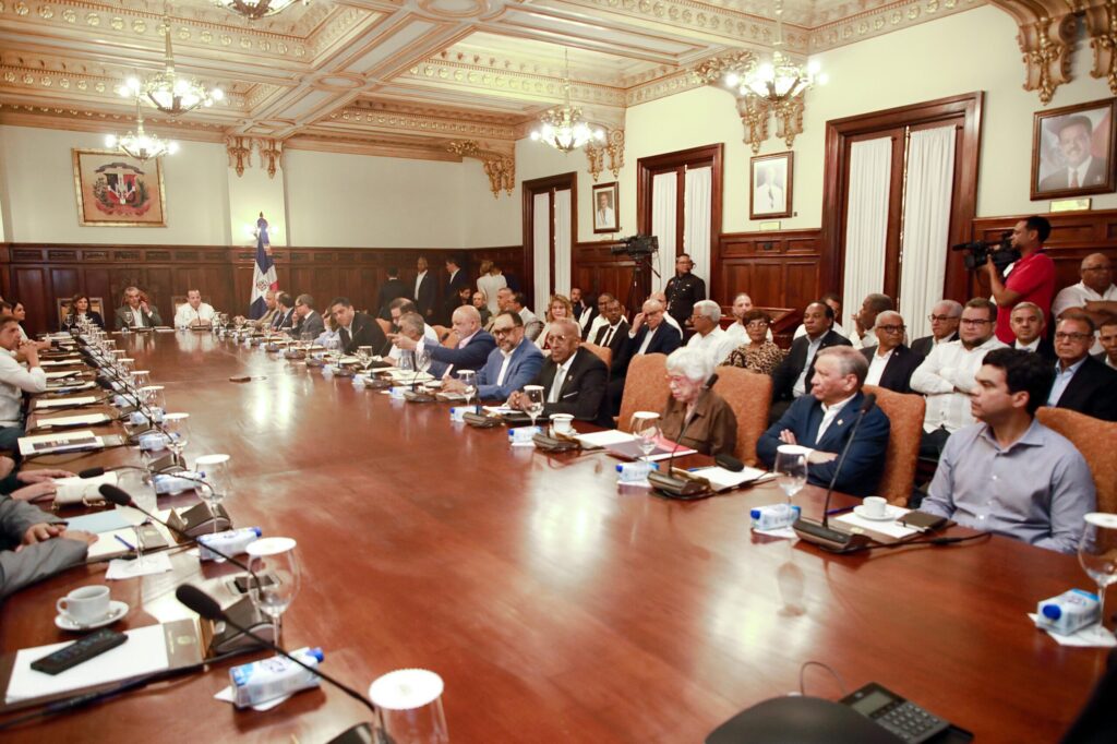 Gobierno celebra Consejo de Ministros y presenta avances en transparencia e infraestructura - Noticias de hoy en República Dominicana | De Último Minuto