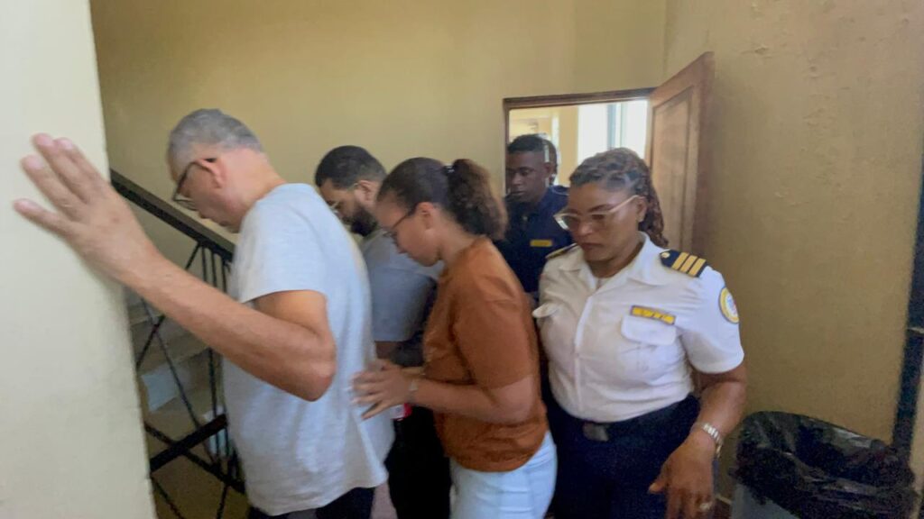 Imponen prisión preventiva, domiciliaria y grilletes electrónicos a imputados de la Operación Discovery 3.0 - Noticias de hoy en República Dominicana | De Último Minuto