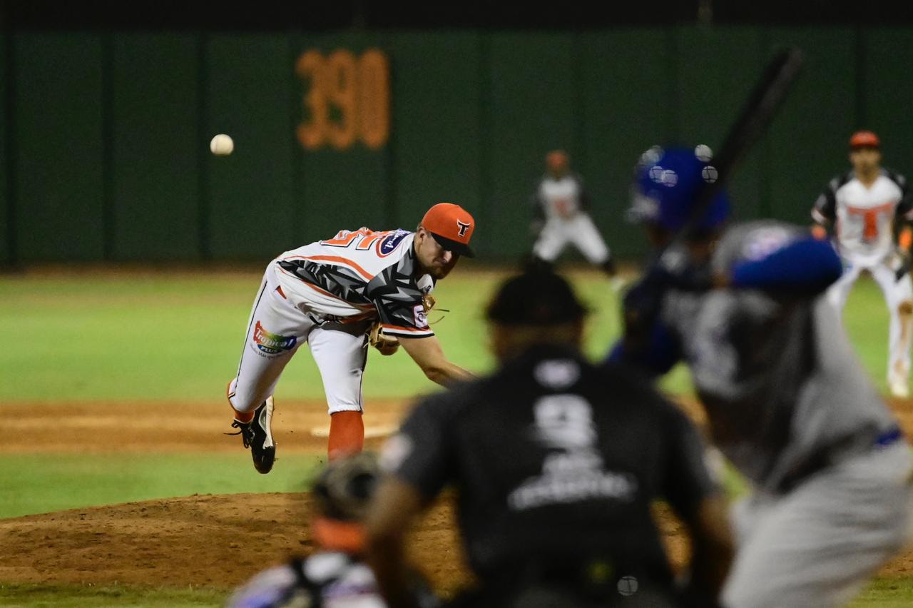Tyler Eppler regresa a abrir partidos con los Toros del Este - Noticias de hoy en República Dominicana | De Último Minuto