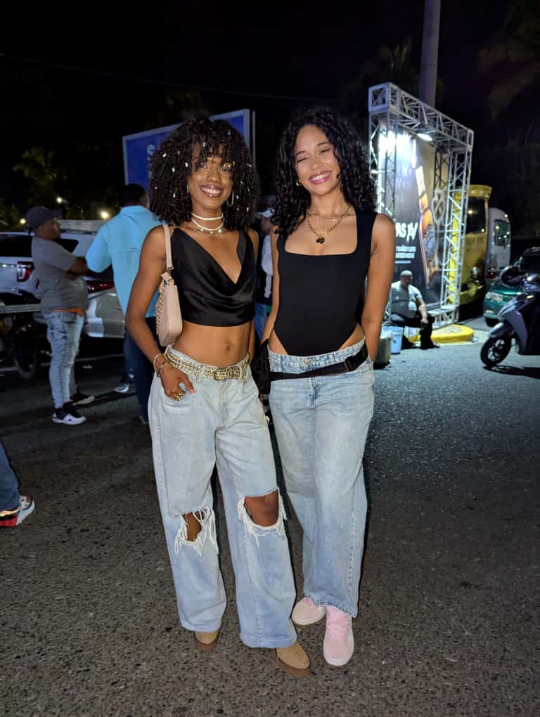 Santo Domingo se viste de rosado y brillo para recibir a Omar Courtz | 7 | Santo Domingo se viste de rosado y brillo para recibir a Omar Courtz