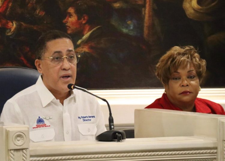 Infraestructura Escolar acelera trabajos de terminación y remozamiento de escuelas en Los Alcarrizos