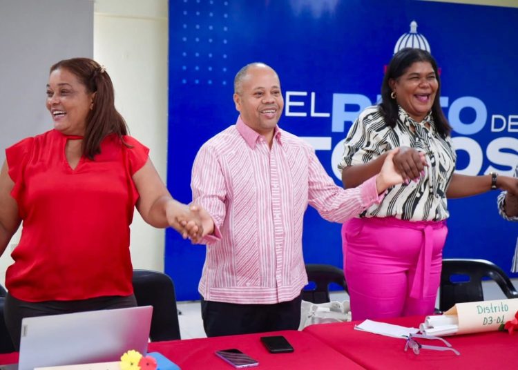 Dirección Regional 03 de Azua impulsa análisis de aprendizajes en nivel primario