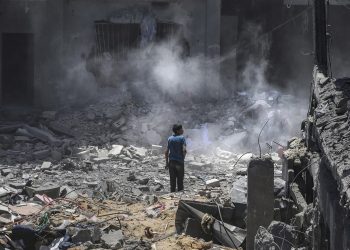 Israel lanzará una campaña de bombardeos en edificios de ciudad de Gaza en «los próximos días»