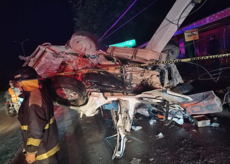 Al menos tres adolescentes fallecen y cinco resultan heridos en accidente de tránsito en Santiago