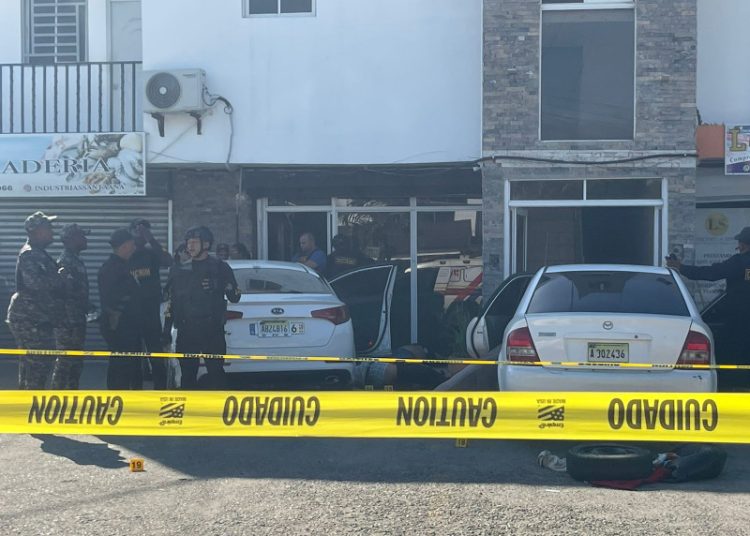 Cinco muertos en enfrentamiento entre civiles y policías en La Barranquita, Santiago