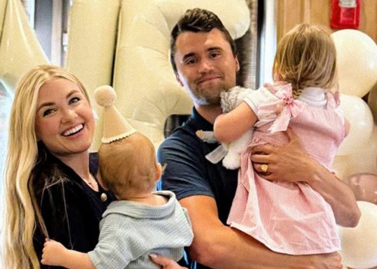 Seguidores de Charlie Kirk donan millones para apoyar a su viuda e hijos