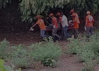 Muere conductor de camión que cayó en colapso de puente Don Juan en Monte Plata