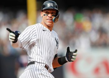 Aaron Judge conecta dos jonrones y alcanza a Joe DiMaggio en la historia de los Yankees