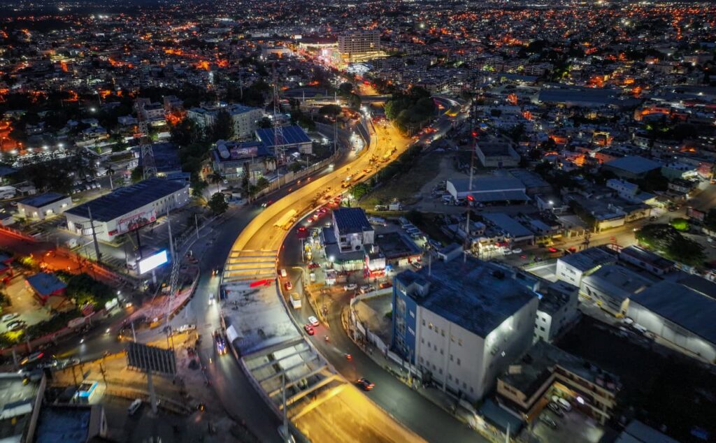 Abinader supervisa esta noche construcción del paso a desnivel en la Prolongación 27 de Febrero con Isabel Aguiar - Noticias de hoy en República Dominicana | De Último Minuto