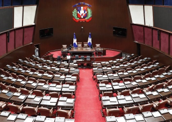 Diputados: Comunidad Internacional ha sido “irresponsable” ante crisis haitiana, pese a llamado de Abinader