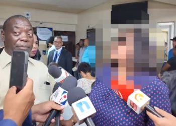Entre lágrimas, mujer haitiana relata momento en que fue violada por policías