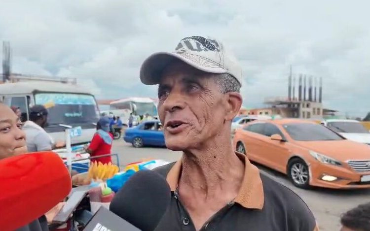 Entre filas y tapones, ciudadanos valoran como positiva prueba del Metro a Los Alcarrizos