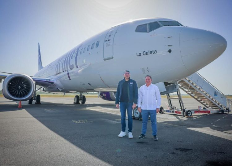 Arajet recibe su aeronave número 12 y la denomina “La Caleta”